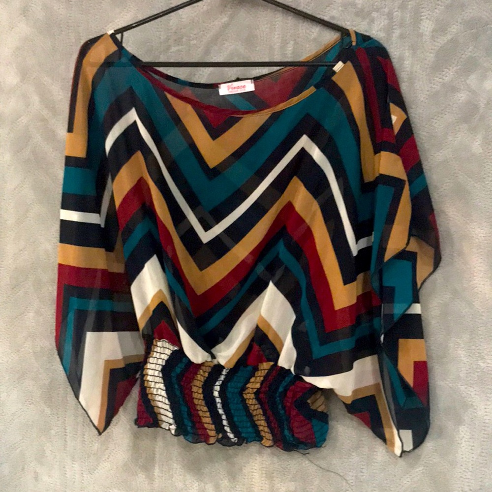 Vivace Design USA Gorgous Blousy Top yet Fitted at the Bottom! Size m-L